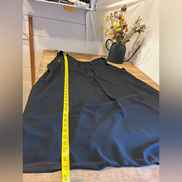 Sleeveless Pleated Dress – Reitmans – Size XXL - Picture 3 of 7